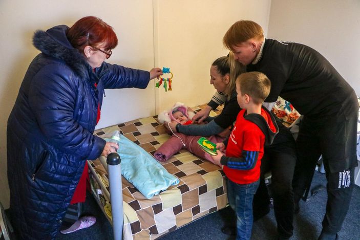 Yıllar önceki kulisleri, savaştan kaçan Ukraynalı ve Rus dansçı çiftin yeni yuvası oldu -3