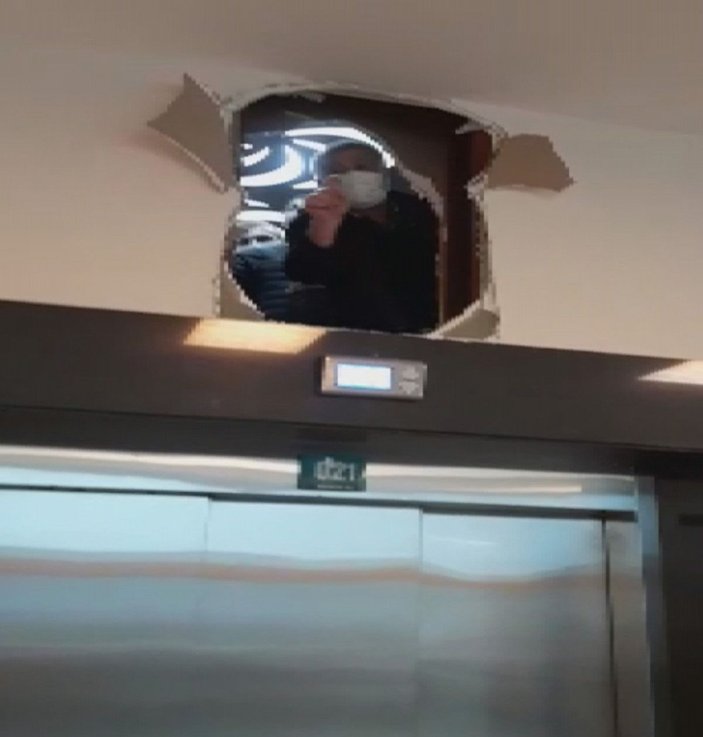 Sultangazi'de hastane asansöründe mahsur kalan 10 kişi duvarı kırarak kurtuldu -2