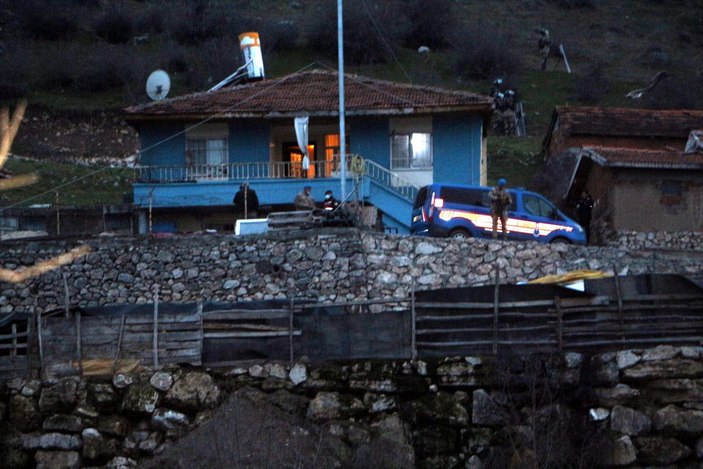 Tokat'ta husumetli ailelerin silahlı kavgası: 1 ölü, 2 yaralı  -1