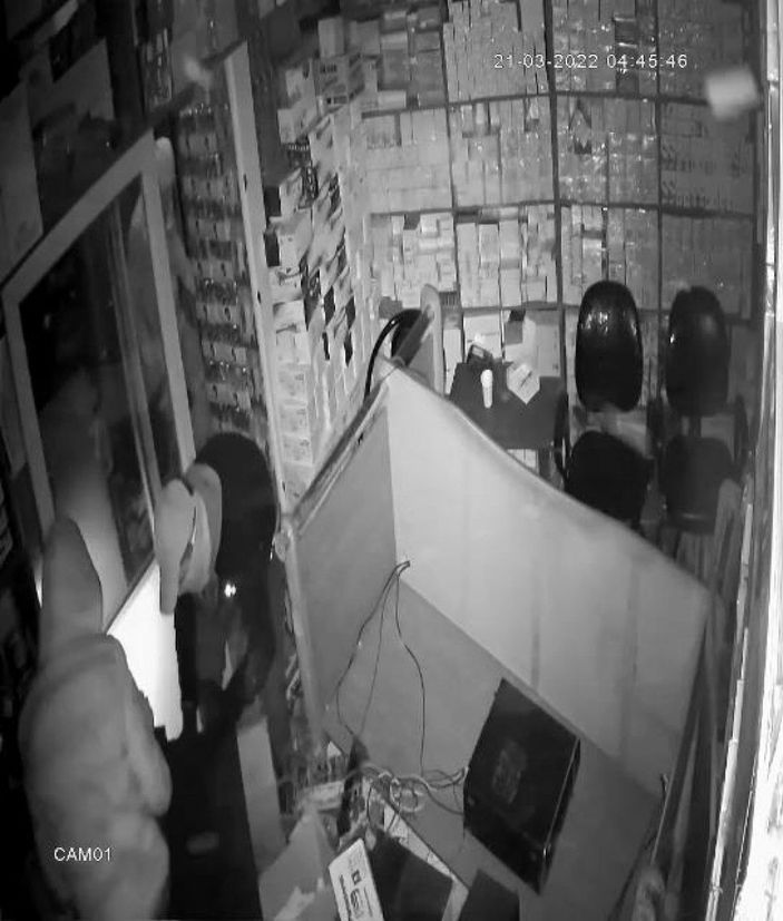 Gaziosmanpaşa'da dakikalar içinde 400 kilogramlık kasayı sürükleyek çaldılar -9