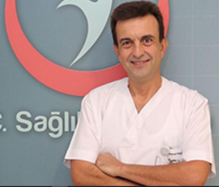 Adli muayene için getirilen 2 şüphelinin saldırdığı doktor yaralandı -1