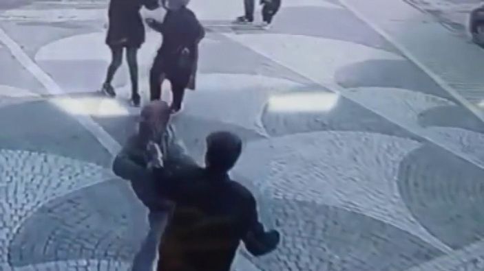 d Esenyurt'ta taciz iddiası; zihinsel engelliyi bıçakladı -3