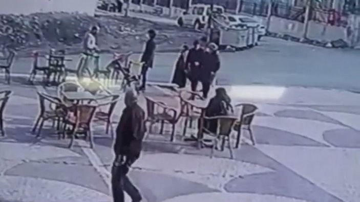 Esenyurt'ta taciz iddiası; zihinsel engelliyi bıçakladı -1