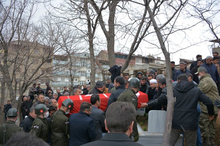 Kanserden ölen Kıbrıs gazisi, Şemdinli'de toprağa verildi -7
