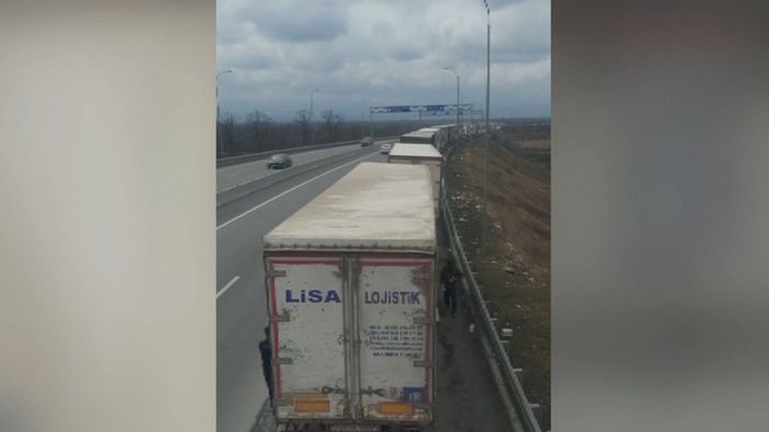 Rusya Gürcistan sınırında mahsur kalan binlerce Türk TIR Şoförü, 30 gündür bekliyor -4