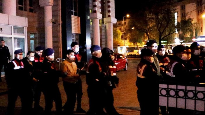 Yunanistan'ın ittiği, Kuşadası açıklarında yakalanan 8 FETÖ'cü tutuklandı