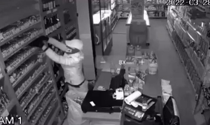 Hırsızın çaldığı atla girdiği markette bu kez 200 bin TL’lik hırsızlık şoku -5