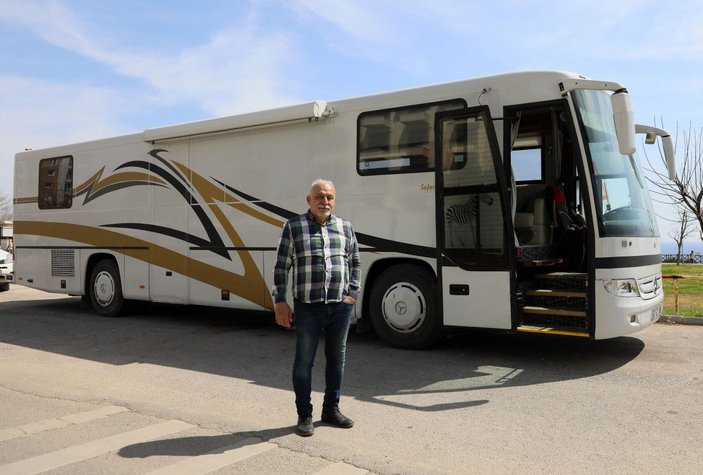 Karavana çevirdiği yolcu otobüsüyle Türkiye turuna çıktı -1