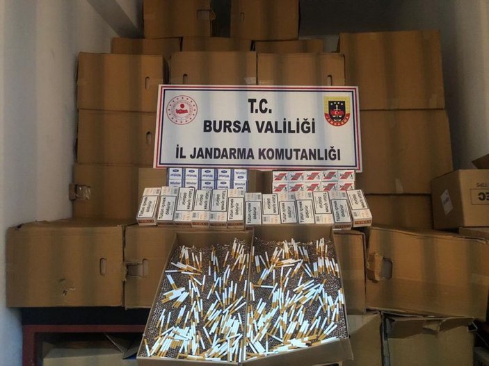 Bursa'da 1,5 milyon TL değerinde kaçak sigara ve tütün ele geçirildi -1