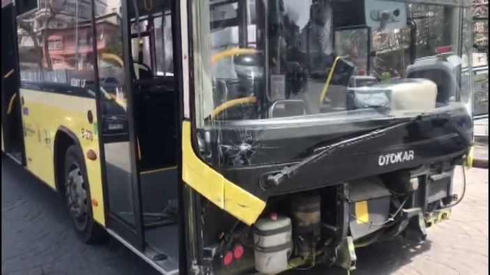Beyoğlu'nda İETT otobüsü kazası kamerada (1) -4