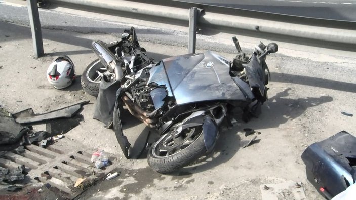 Sultangazi’de otomobilin çarptığı motosiklet sürücüsü hayatını kaybetti -6