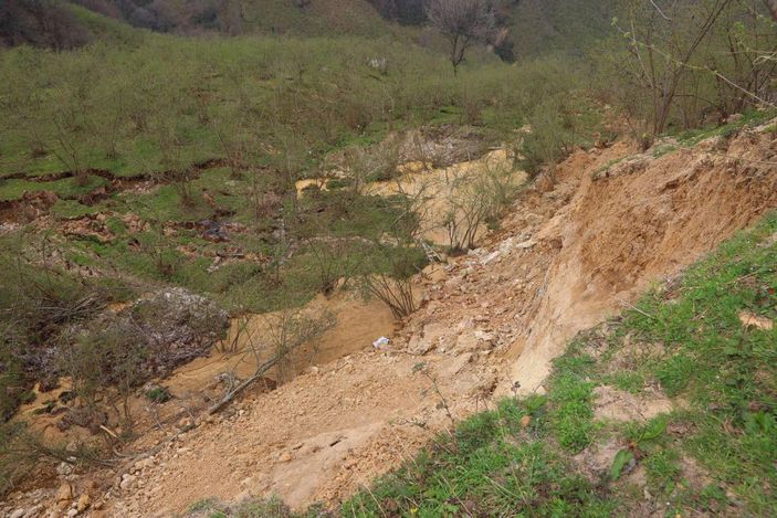 Ordu’da heyelanda 13 ev tahliye edildi -1