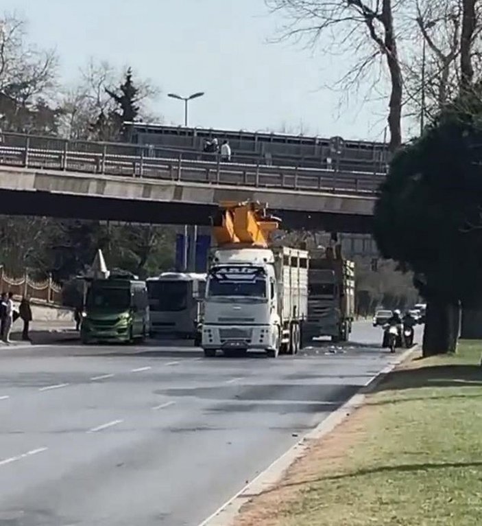 Beşiktaş'ta üst geçide kamyonuyla çarpan sürücü gözaltına alındı -2