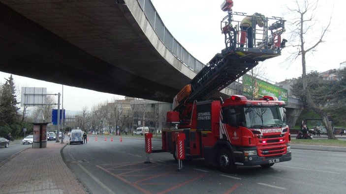Beşiktaş'ta üst geçide kamyonuyla çarpan sürücü gözaltına alındı -10