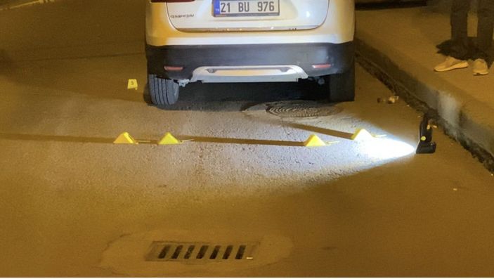 Diyarbakır’da diş kliniği kurşunlandı -3
