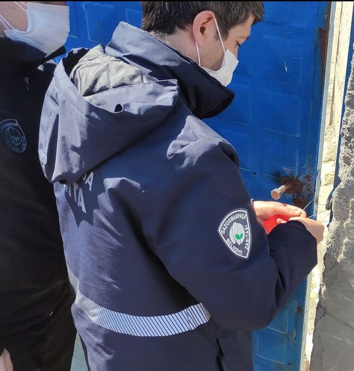 Gaziosmanpaşa'da kimyasal sızıntının olduğu depo mühürlendi -8