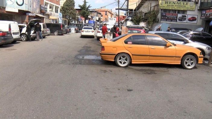 Ataşehir'de tamirdeki araçların parçalarını çalmak için sökerken yakalandılar -7