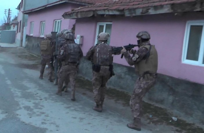 Eskişehir'de kaçak silah operasyonu: 11 gözaltı -2