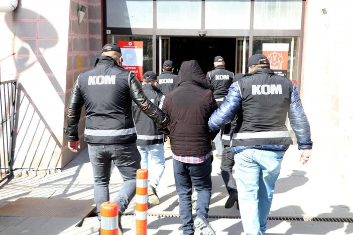 Eskişehir'de kaçak silah operasyonu: 11 gözaltı -9