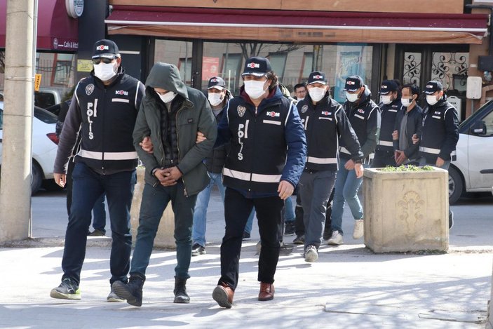 Eskişehir'de kaçak silah operasyonu: 11 gözaltı -7