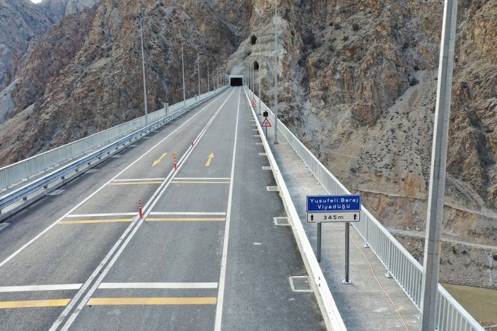 Yusufeli Barajı'nın 39 tünelli yolları tamamlandı -7