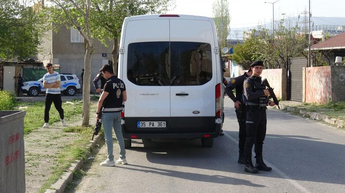 İzmir'de baba- oğul, husumetlilerini tüfekle öldürdü -2