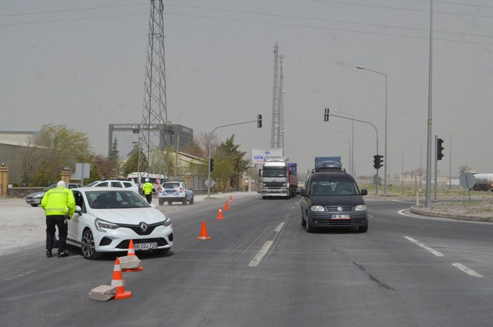 Aksaray- Adana kara yolunda ulaşıma 'kum fırtınası' engeli -5