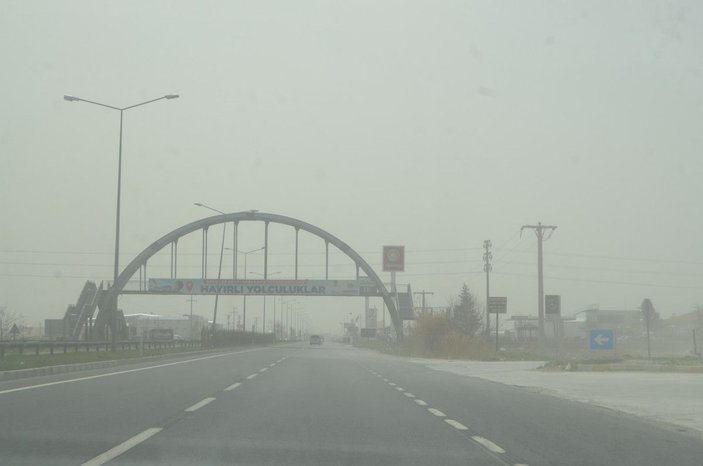 Aksaray- Adana kara yolunda ulaşıma 'kum fırtınası' engeli -3
