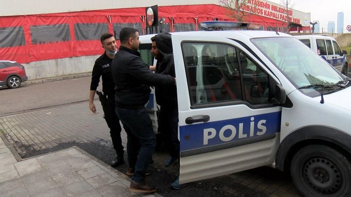 Ataşehir'de taksi şoförü kadın turisti darbetti -6