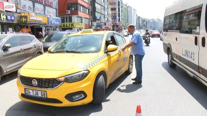 Kadıköy'de denetimde 8 taksi şoförüne emniyet kemeri cezası  -4