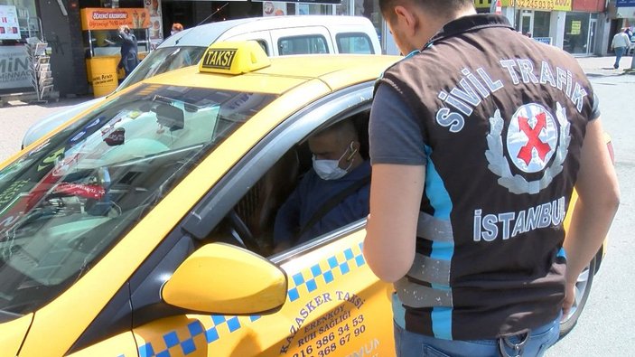 Kadıköy'de denetimde 8 taksi şoförüne emniyet kemeri cezası  -5