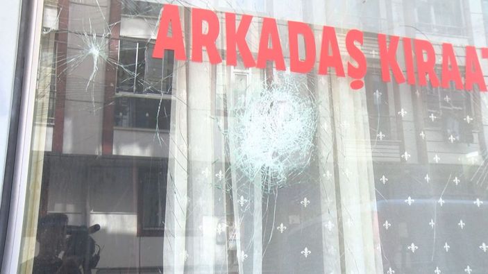 Esenyurt’ta husumetli aileler arasında silahlı kavga -6