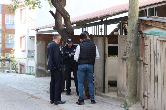 Kayınpederini öldürdü, eşiyle birlikte 4 kişiyi de yaraladı -3