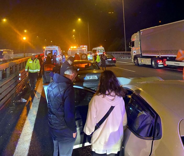 Bolu Dağı'nda zincirleme kaza: 5 yaralı -2