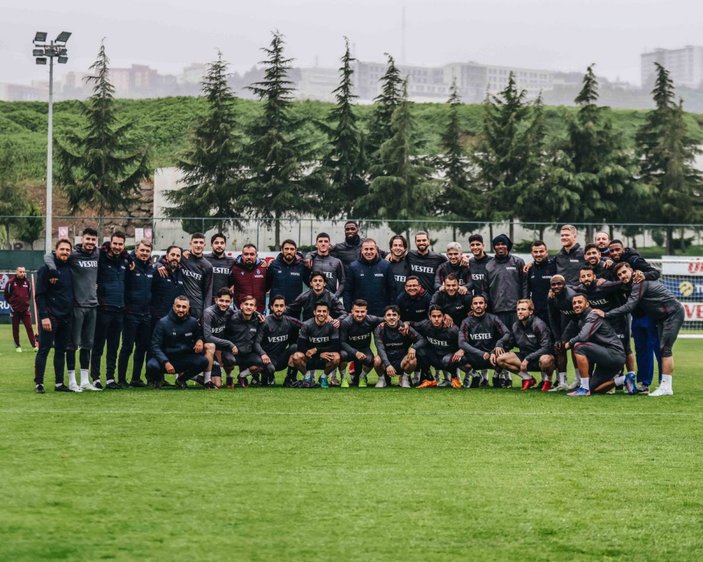 Şampiyon Trabzonspor, tarihi rekorlar için sahaya çıkıyor -1