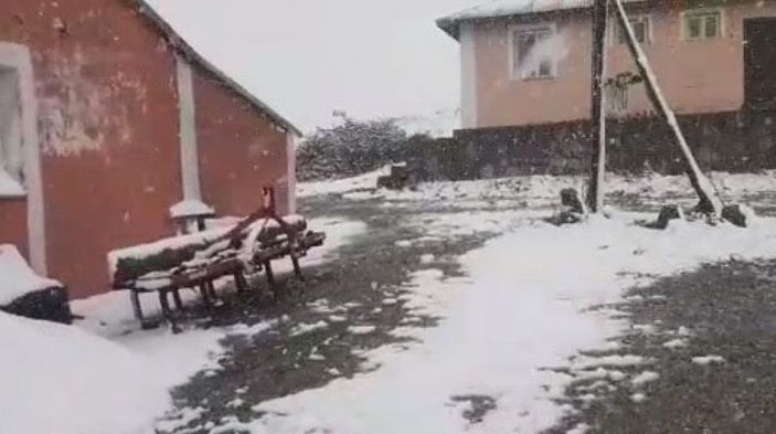 d Sivas'ın yükseklerine mayıs karı -3