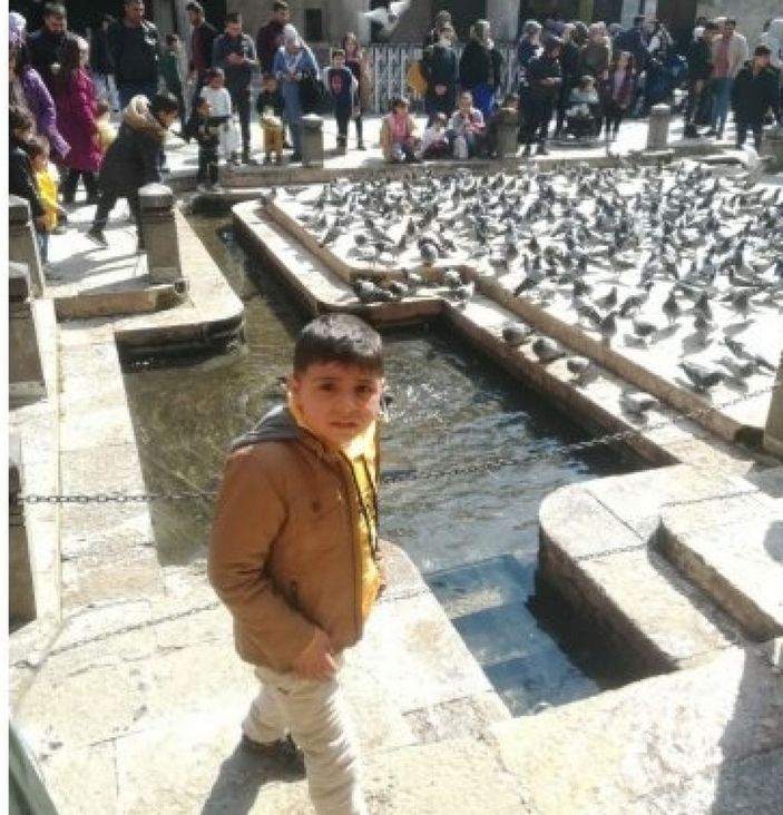 Otobüsün çarptığı Mehmet öldü; kaza kamerada -1