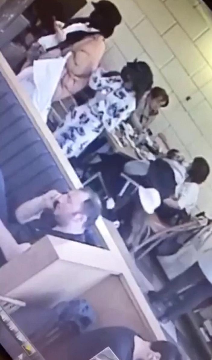 Şişli'de ayakkabı bağlama bahanesiyle cüzdan çaldı -1