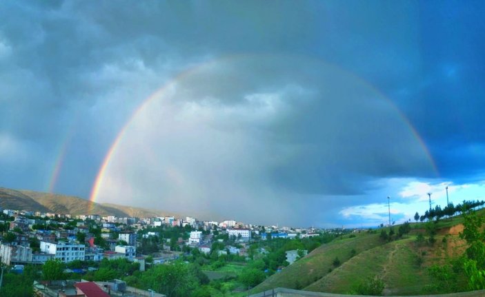 Diyarbakır'da yağmur sonrası büyüleyen gökkuşağı