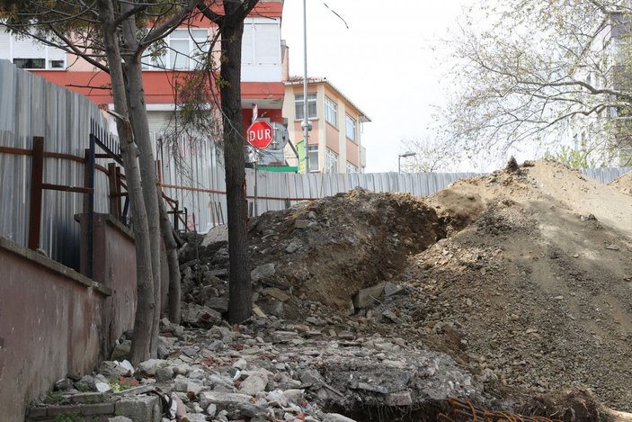 Dikilitaş'ta yıkılan çeşme tartışması -3