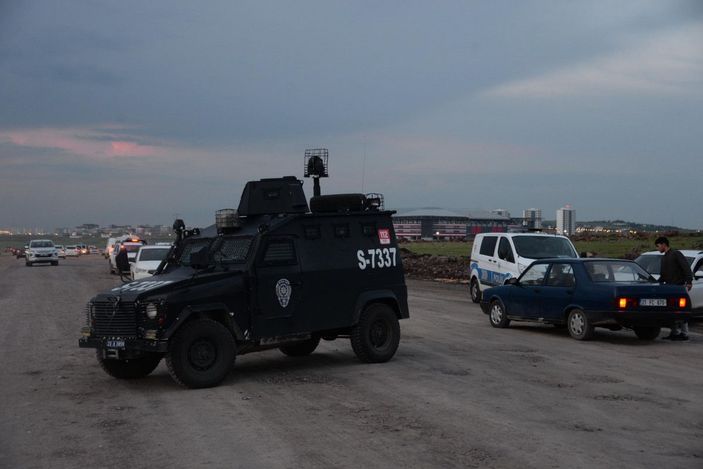 Diyarbakır'da kayıp genç otomobilde ölü bulundu -3