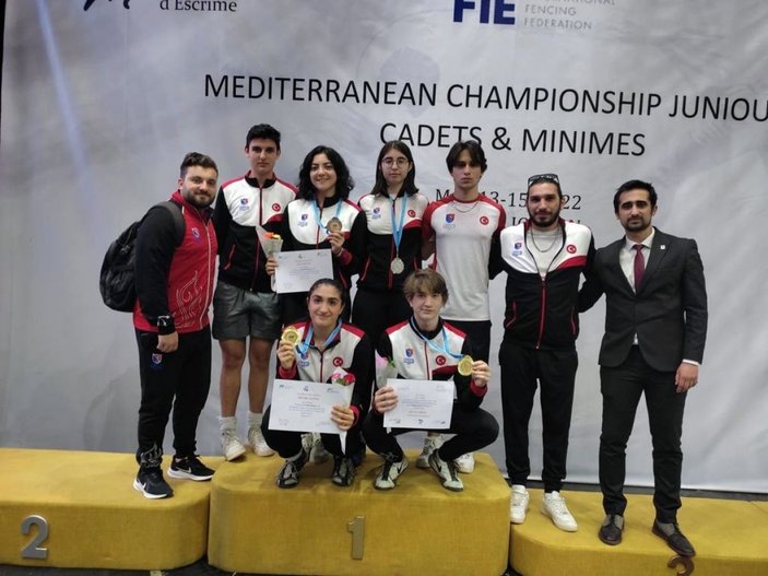 Eskrimciler, Akdeniz Şampiyonası’nda 4 madalya kazandı -1