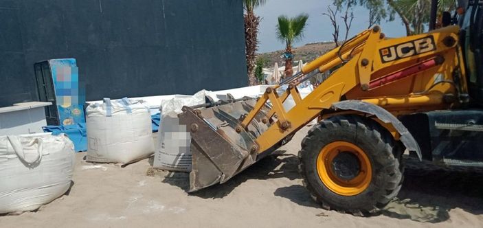 Bodrum'da plaja beyaz kum sermek isteyen otele idari yaptırım -1