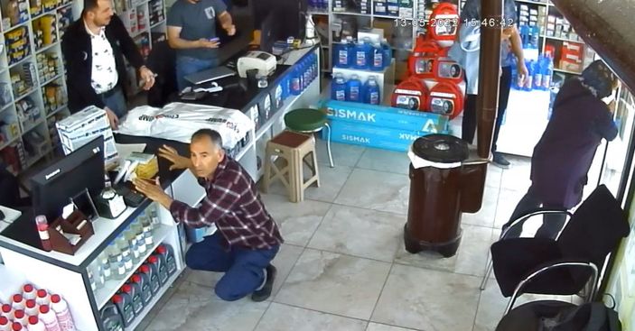 Isparta'da hortum paniği kamerada -4