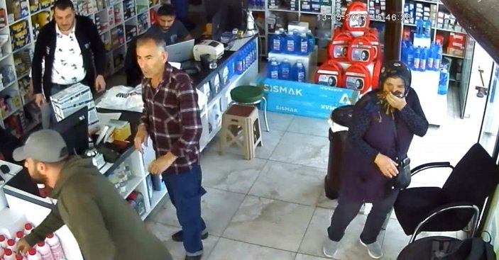 Isparta'da hortum paniği kamerada -1