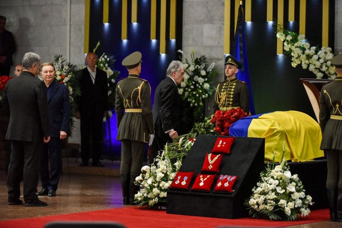 Ukrayna’nın ilk Devlet Başkanı Kravçuk için cenaze töreni düzenlendi -10