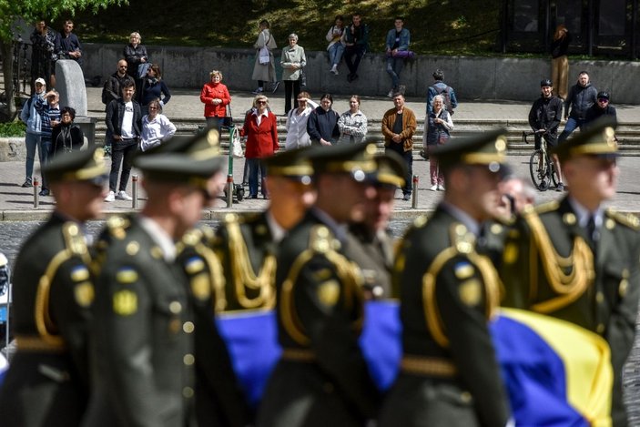 Ukrayna’nın ilk Devlet Başkanı Kravçuk için cenaze töreni düzenlendi -1