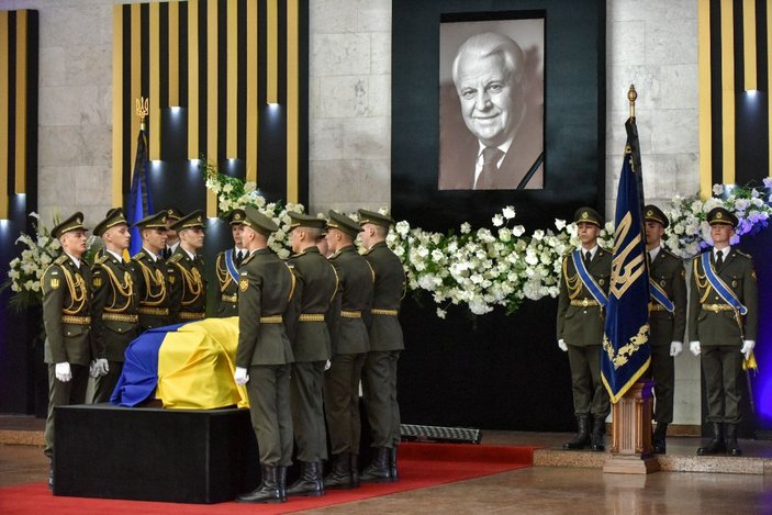 Ukrayna’nın ilk Devlet Başkanı Kravçuk için cenaze töreni düzenlendi -6
