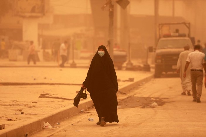 Irak’ta kum fırtınası 4 bin kişiyi hastanelik etti -4