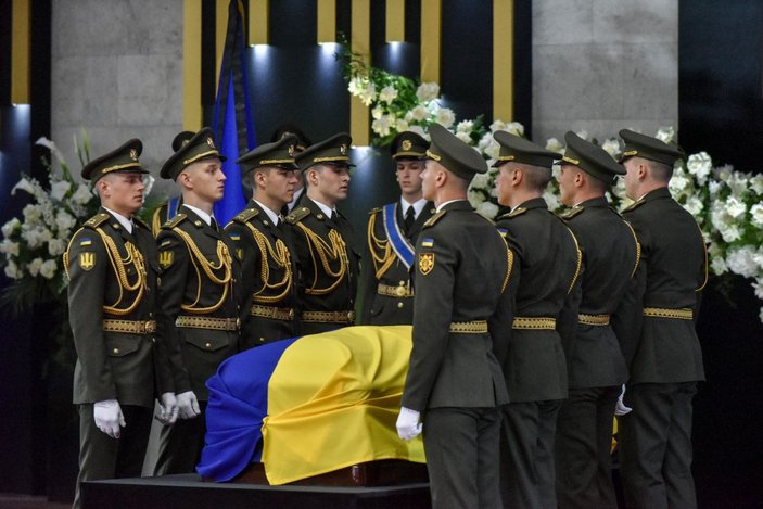 Ukrayna’nın ilk Devlet Başkanı Kravçuk için cenaze töreni düzenlendi -8